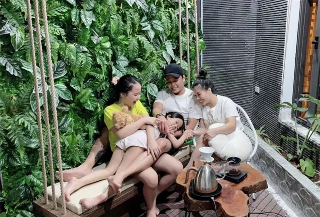 Hồng Đăng và vợ 1