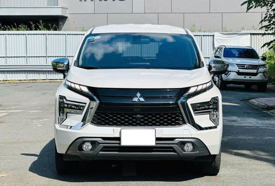 Chạy 2 vạn km, MPV 7 chỗ Mitsubishi Xpander 2023 rao bán với giá bao nhiêu?