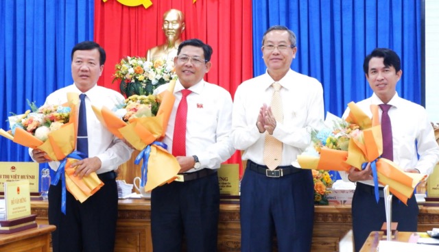 Bầu Giám đốc Sở GTVT làm Phó Chủ tịch tỉnh An Giang