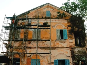 Hậu trường phục dựng biệt thự 150 tuổi trong "Linh Miêu - Quỷ nhập tràng"