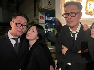 Vừa giàu vừa nổi tiếng vậy mà Song Hye Kyo tiết kiệm đến mức xài lại đồ từ 10 năm trước