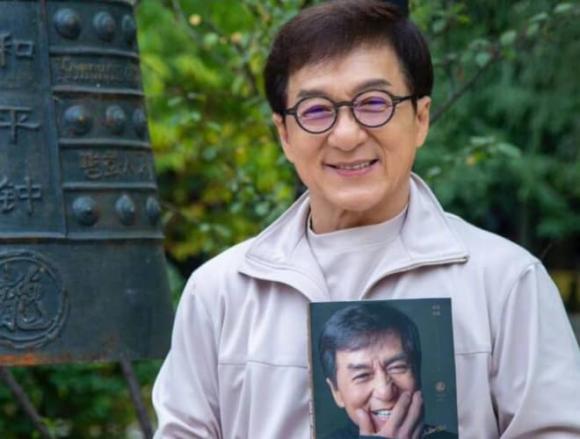 Tại sao những người nổi tiếng ở Hông Kông và Đài Loan dần sa sút? Thành Long trở thành vua phim dở, Châu Tinh Trì hạ mình sản xuất phim ngắn