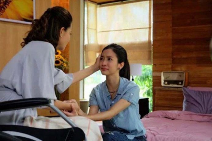 Người mẹ già bị hắt hủi và câu nói của chồng khiến tôi chao đảo