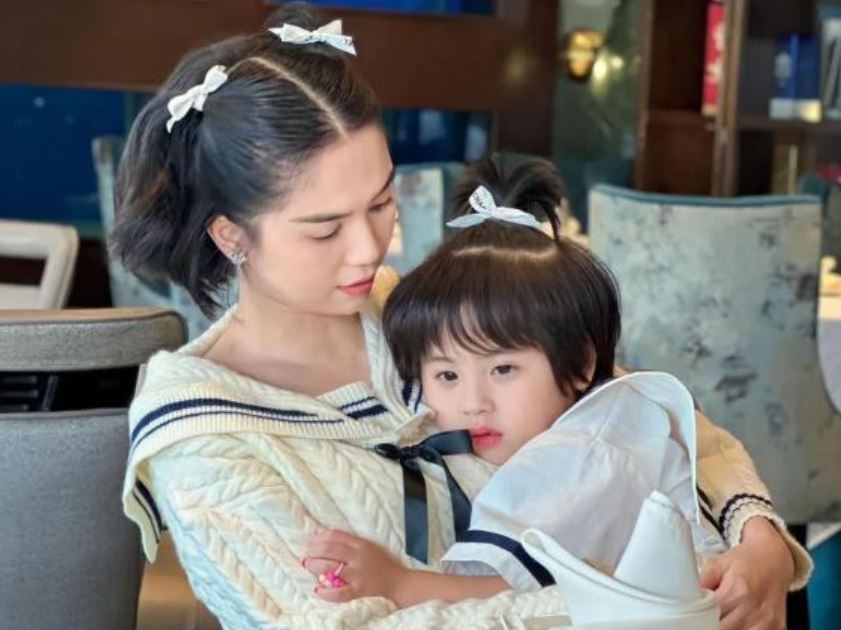 Vì sao Ngọc Trinh khao khát làm mẹ dù mắc bệnh khó sinh con?