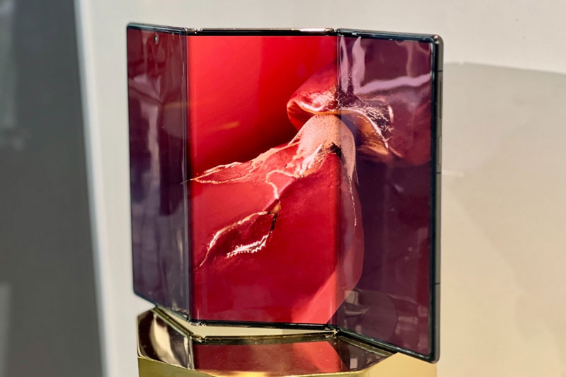 Smartphone ‘độc nhất vô nhị’ trên thế giới, giá cao hơn gấp đôi iPhone 16 Pro Max