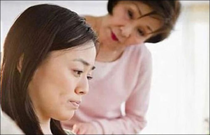 Cứ dăm bữa nửa tháng, mẹ chồng lại hào hứng mang về cho tôi một bộ đồ mới, nhưng mỗi khi nhìn những bộ quần áo này, tôi chỉ muốn cất thật sâu vào đáy tủ, không bao giờ đụng tới