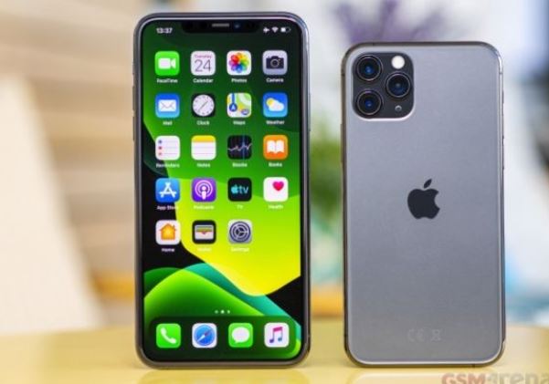 iPhone 11 Pro Max giá hạ đáy vực, chưa đầy 8 triệu thấp hơn Galaxy A55 5G, camera ăn đứt iPhone 16