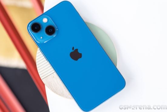 iPhone 13 Mini nhỏ nhắn, giá từ 7 triệu, vẫn đạp gió rẽ sóng vì mạnh như iPhone 13 Pro Max