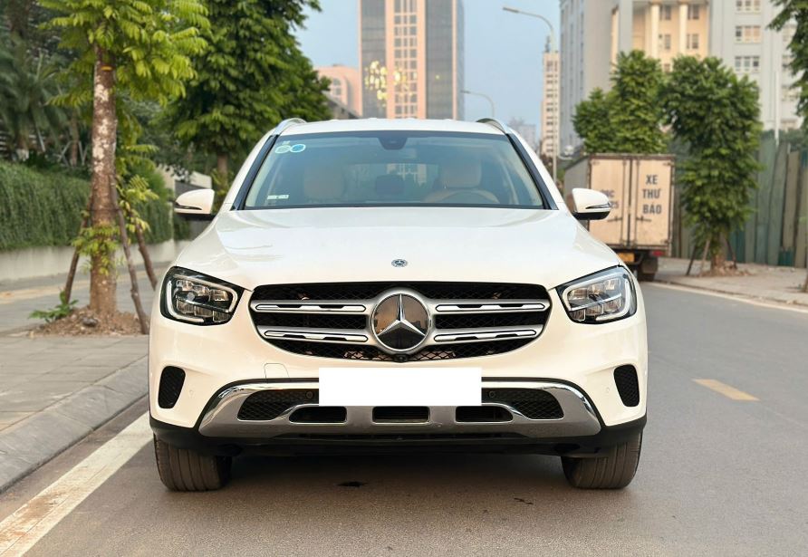 Tiết kiệm tới gần tỷ đồng khi lựa chọn Mercedes-Benz GLC 200 sau gần 3 năm lăn bánh