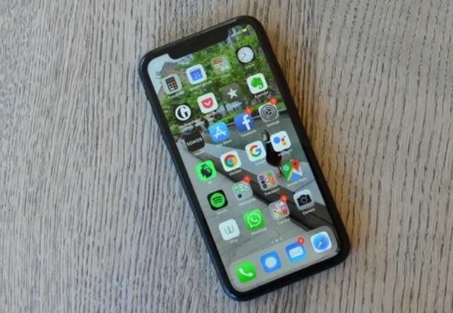 iPhone XR huyền thoại cực mới, bán giá rẻ như cho tháng 11, dùng vẫn ngon lành như iPhone 16