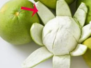Vỏ bưởi không chỉ có tác dụng khử mùi hôi mà còn có 3 công dụng tuyệt vời, bây giờ mới biết cũng chưa muộn nhé!