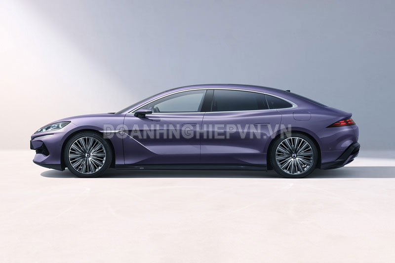 Xe sedan ‘sang xịn mịn’, công suất 639 mã lực, giá gần 1,1 tỷ đồng