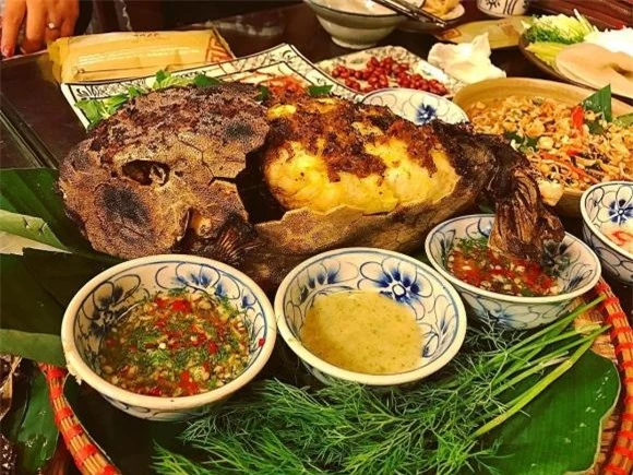 Gà nước mặn, bò hòm, giá gà nước mặn, giá bò hòm, đặc sản phú yên, kiến thức 