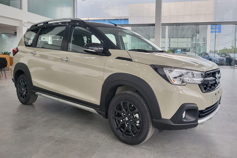 Suzuki XL7 Hybrid giảm giá mạnh tại Việt Nam, quyết đua doanh số với Mitsubishi Xpander