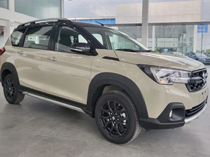 Suzuki XL7 Hybrid giảm giá mạnh tại Việt Nam, quyết đua doanh số với Mitsubishi Xpander