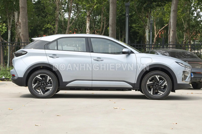 SUV ngang tầm Hyundai Tucson, công suất 163 mã lực, giá ‘hạt dẻ’