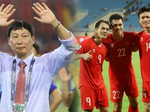 Đồng hương HLV Kim Sang Sik nguy cơ bị sa thải, ĐT Việt Nam hưởng lợi lớn trước AFF Cup 2024?