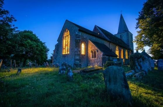 Bí ẩn về ngôi làng ma ám từng được Sách Kỷ lục Guinness vinh danh: Có ít nhất 12 hồn ma lang thang