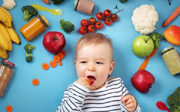 Sữa và thực phẩm chức năng cho trẻ dưới 6 tuổi chính thức phải kê khai giá