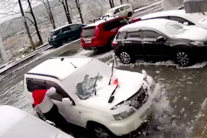 CLIP: Người đàn ông thoát chết khó tin nhờ 'thần chết ngủ quên'