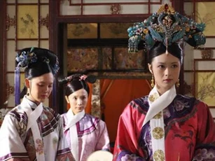 Những 'dải vải trắng' quanh cổ của các phi tần thời nhà Thanh còn có tác dụng gì? Đó là để thuận tiện cho hoàng đế