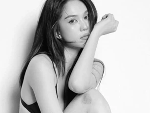 Ngọc Trinh diện bikini, không ngại để lộ dấu vết 'phạm tội'