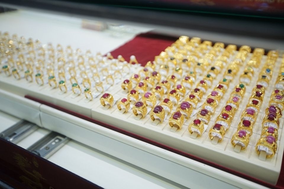 Giá vàng trong nước ngày 22/11: Tiếp tục tăng mạnh 