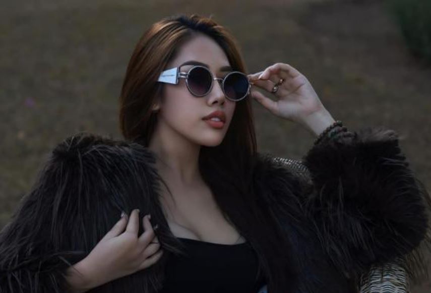 Gia thế và nhan sắc bạn gái kém 37 tuổi vừa sinh con cho diễn viên Quang Minh