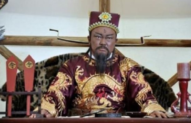 Bí ẩn về đám tang Bao Thanh Thiên khi vào ngày chôn cất lại có 21 quan tài đi ra từ nhiều cổng thành theo các hướng khác nhau