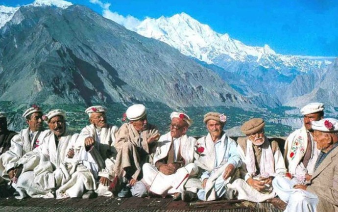 Bộ tộc “sống thọ nhất thế giới”, hơn 900 năm không bị ai mắc ung thư nhờ 4 thói quen: Đặc biệt họ không ăn 1 loại thực phẩm