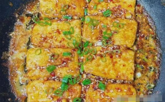 Khi chiên đậu phụ cho dầu nhiều sẽ 'lãng phí'! Hãy nhớ 2 mẹo này đậu phụ sẽ không bị vỡ hay dính chảo