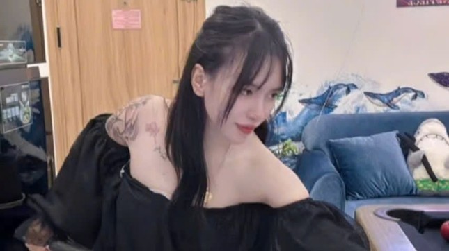 Tạo vỏ bọc 'hot girl' sang chảnh để bán tinh dầu pha ma túy