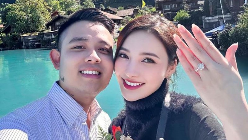 Chuyện tình đẹp và cuộc sống sang chảnh của mỹ nhân phim giờ vàng VTV