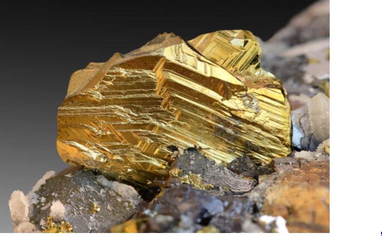 Dùng công nghệ cao đào đá lạ 250 triệu năm tuổi, một nước tuyên bố nắm kho báu lớn gấp 2 lần Mỹ, 2,5 lần Trung Quốc, xếp thứ 2 thế giới