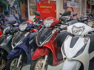 Giá xe máy bất ngờ thủng đáy: Honda Vision thấp nhất 29 triệu đồng, Honda SH, Lead, Yamaha Janus… giảm tối đa 25 triệu