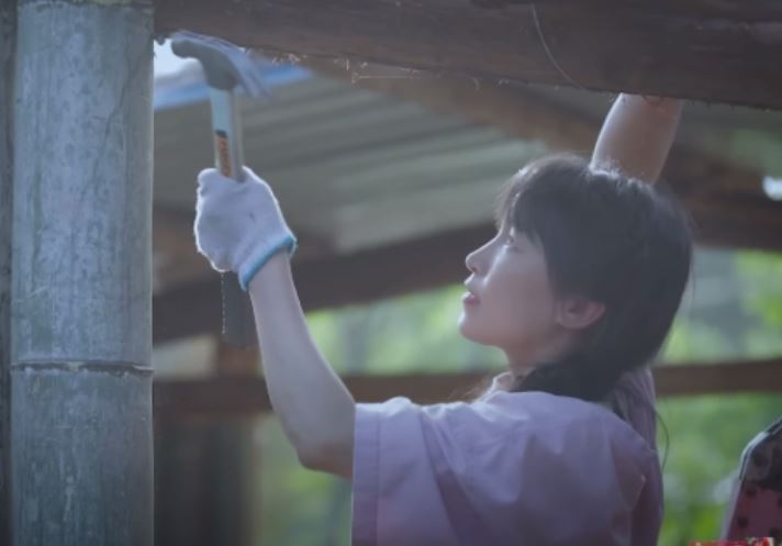 Thương hiệu ‘Lý Tử Thất’ được định giá khoảng 35 nghìn tỷ, hé lộ thu nhập gây 'sốc' mỗi tháng