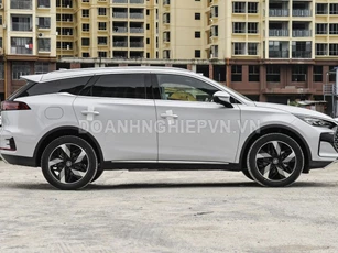 SUV ‘chất’ hơn Hyundai Santa Fe, công suất 421 mã lực, ‘uống xăng như ngửi’, giá rẻ bất ngờ