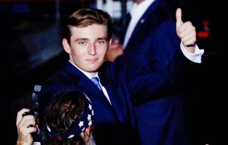 CLIP: Video 14 giây gây 'bão mạng' của Barron Trump - Con trai út ông Donald Trump