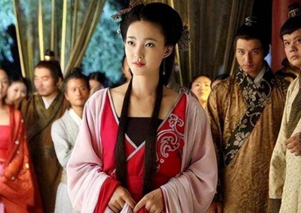 Gái lầu xanh thời nhà Thanh trông như thế nào, đừng bị phim truyền hình đánh lừa, ảnh thật lật đổ ba quan điểm