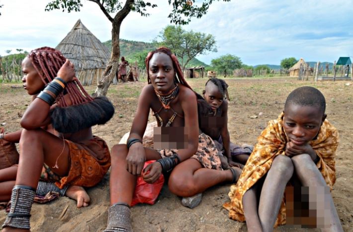 Kỳ lạ bộ lạc để vợ ngủ với du khách nam để chồng bớt ghen tuông, cấm tắm triệt để