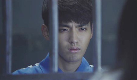 Ngô Diệc Phàm: Nợ hơn 3.000 tỷ, nhận 13 năm tù nhưng vẫn sống thoải mái trong tù?