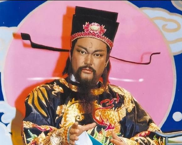 Tại sao Bao Chửng được gọi là Bao Thanh Thiên, tên gọi này có nghĩa là gì?