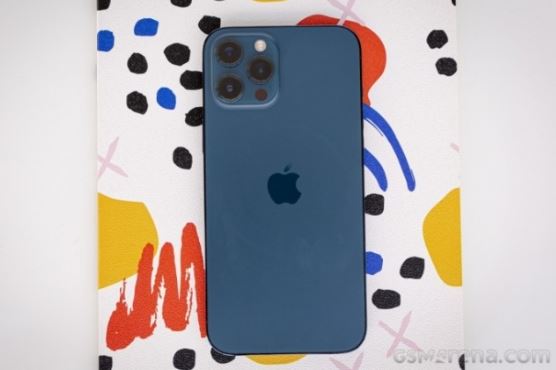 iPhone 12 Pro Max quán quân iPhone cũ giá rẻ, nhiều trang bị ngon lành như iPhone 16 Pro Max