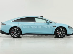 Sedan dài hơn 4,9 mét, công suất 496 mã lực, nội thất sang chảnh, giá hơn 750 triệu đồng