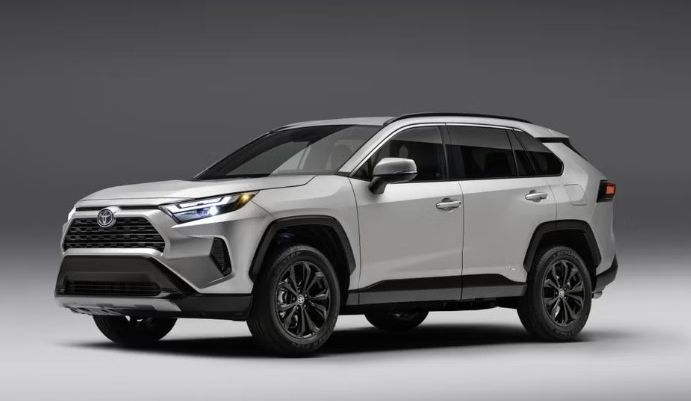 Toyota ra mắt 'tân binh' cạnh tranh với Mazda CX-5: Trang bị cực xịn, giá rẻ 'chặt đẹp' Honda CR-V