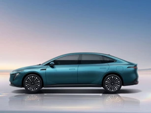 Hãng xe Nhật trình làng sedan điện có 'tỷ lệ vàng': Ngang cỡ Camry, lắp gần 50 cảm biến ở ghế ngồi