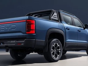 BYD chính thức ra mắt 'vua bán tải' siêu hầm hố, trang bị xịn 'đét' vượt mặt Mitsubishi Triton