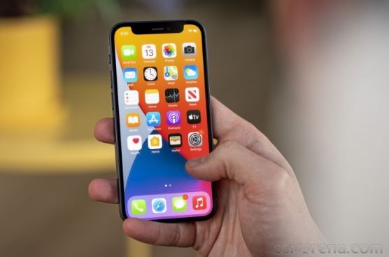 Quên iPhone SE 4 đi, đây là chiếc smartphone nhỏ gọn, mạnh như iPhone 12 Pro Max giá dưới 5 triệu