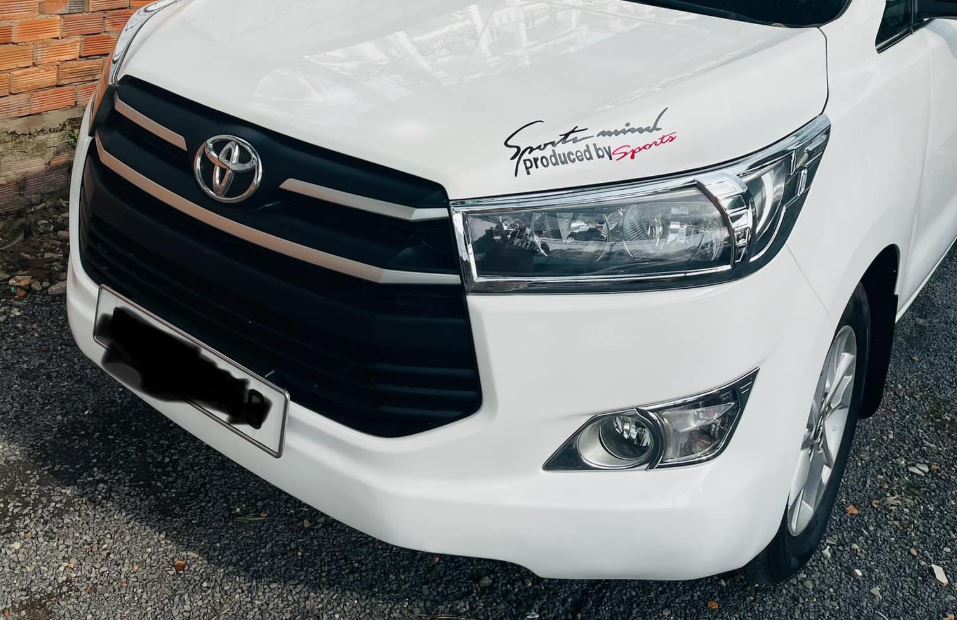 Toyota Innova số sàn rao bán chưa đầy 400 triệu sau 7 năm lăn bánh