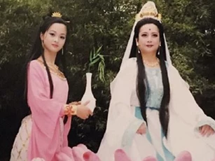 Trong Tây Du Ký, Tôn Ngộ Không không cầm nổi bình cam lồ nhưng thị nữ của Quán Thế Âm lại cầm được dễ dàng, cô ấy là ai?